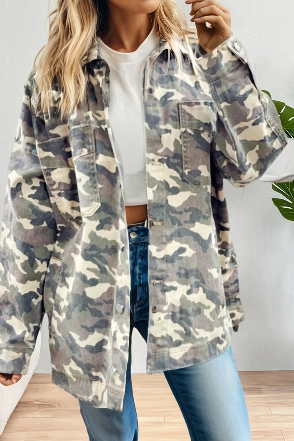 Camouflage Chest Pockets Loose Jean Jacket